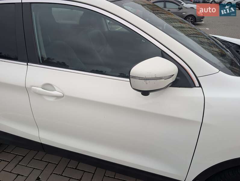 Внедорожник / Кроссовер Nissan Qashqai 2017 в Киеве