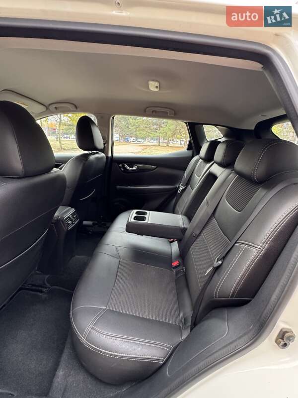 Внедорожник / Кроссовер Nissan Qashqai 2017 в Днепре