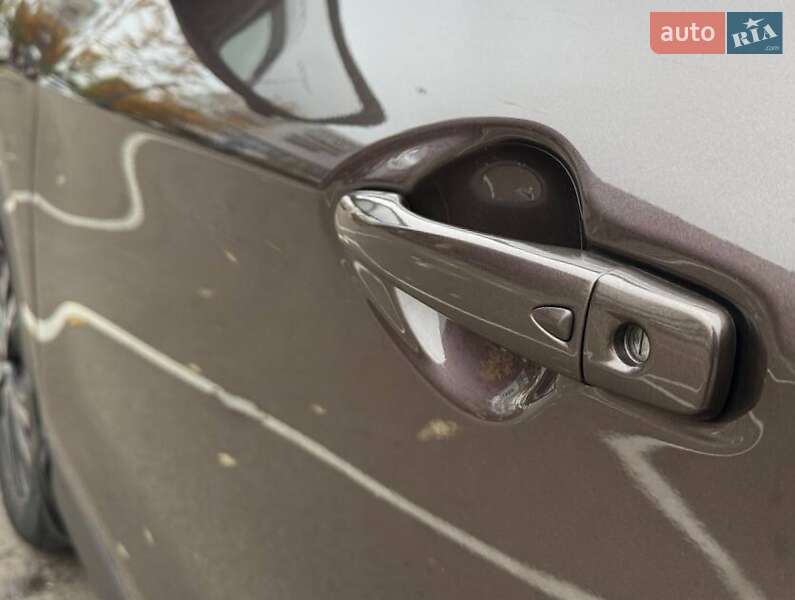 Внедорожник / Кроссовер Nissan Qashqai 2017 в Киеве фото 15 Внедорожник / Кроссовер Nissan Qashqai 2017 в Киеве