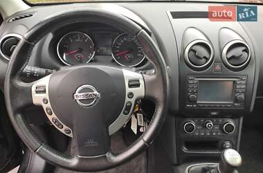 Позашляховик / Кросовер Nissan Qashqai 2012 в  фото 6 Позашляховик / Кросовер Nissan Qashqai 2012 в
