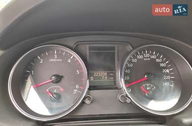 Позашляховик / Кросовер Nissan Qashqai 2012 в  фото 26 Позашляховик / Кросовер Nissan Qashqai 2012 в