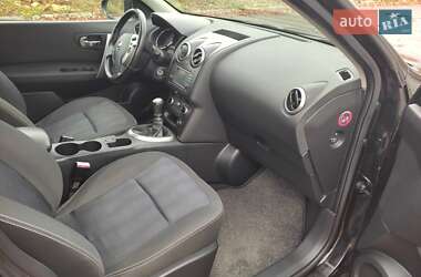 Позашляховик / Кросовер Nissan Qashqai 2012 в  фото 35 Позашляховик / Кросовер Nissan Qashqai 2012 в