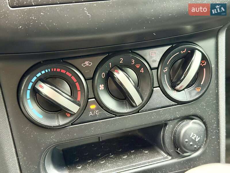 Внедорожник / Кроссовер Nissan Qashqai 2012 в Харькове