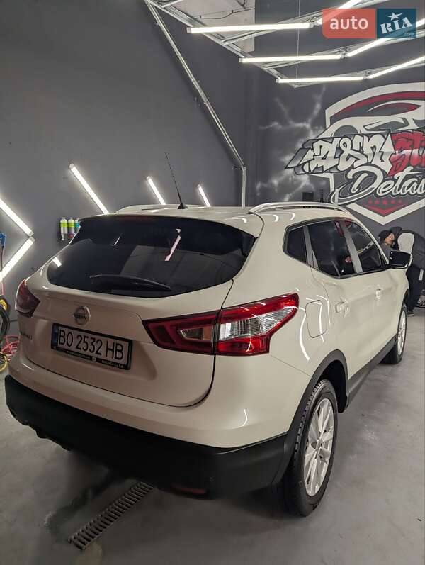Позашляховик / Кросовер Nissan Qashqai 2015 в Тернополі фото 5 Позашляховик / Кросовер Nissan Qashqai 2015 в Тернополі