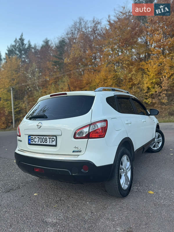 Позашляховик / Кросовер Nissan Qashqai 2011 в Долині