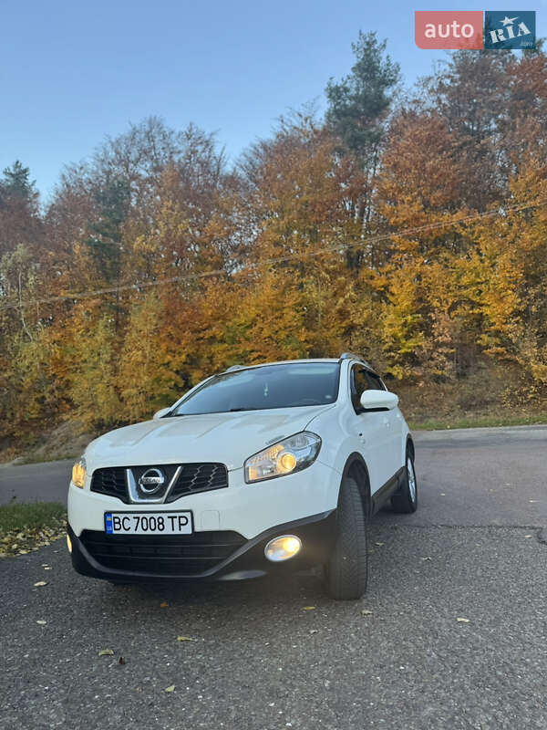 Позашляховик / Кросовер Nissan Qashqai 2011 в Долині