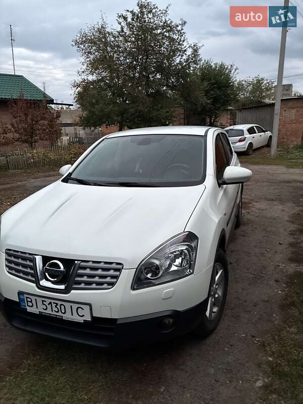 Внедорожник / Кроссовер Nissan Qashqai 2009 в Полтаве