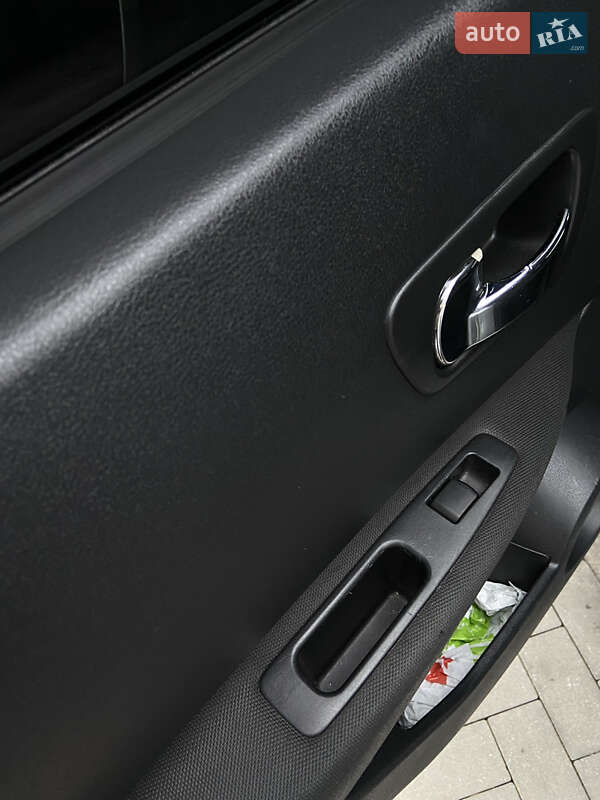 Позашляховик / Кросовер Nissan Qashqai 2009 в Івано-Франківську