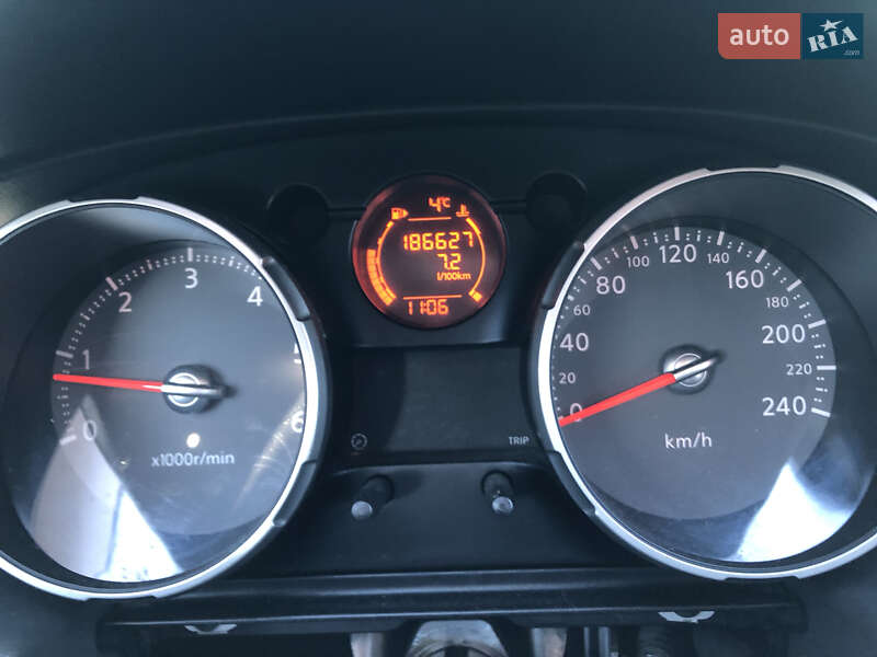 Позашляховик / Кросовер Nissan Qashqai 2009 в Івано-Франківську