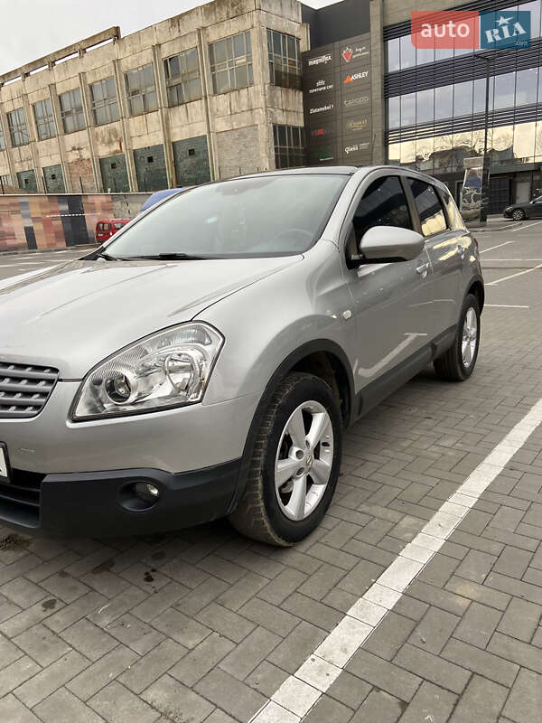 Позашляховик / Кросовер Nissan Qashqai 2009 в Івано-Франківську
