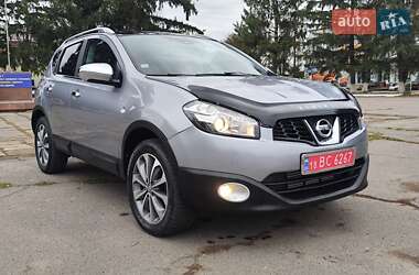 Внедорожник / Кроссовер Nissan Qashqai 2011 в 