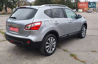 Внедорожник / Кроссовер Nissan Qashqai 2011 в 