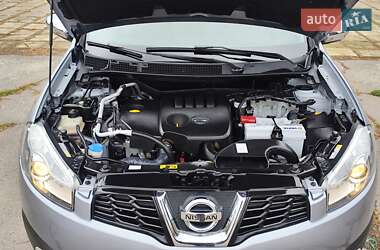 Внедорожник / Кроссовер Nissan Qashqai 2011 в 
