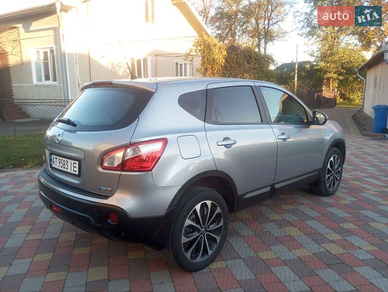 Внедорожник / Кроссовер Nissan Qashqai 2012 в Ивано-Франковске