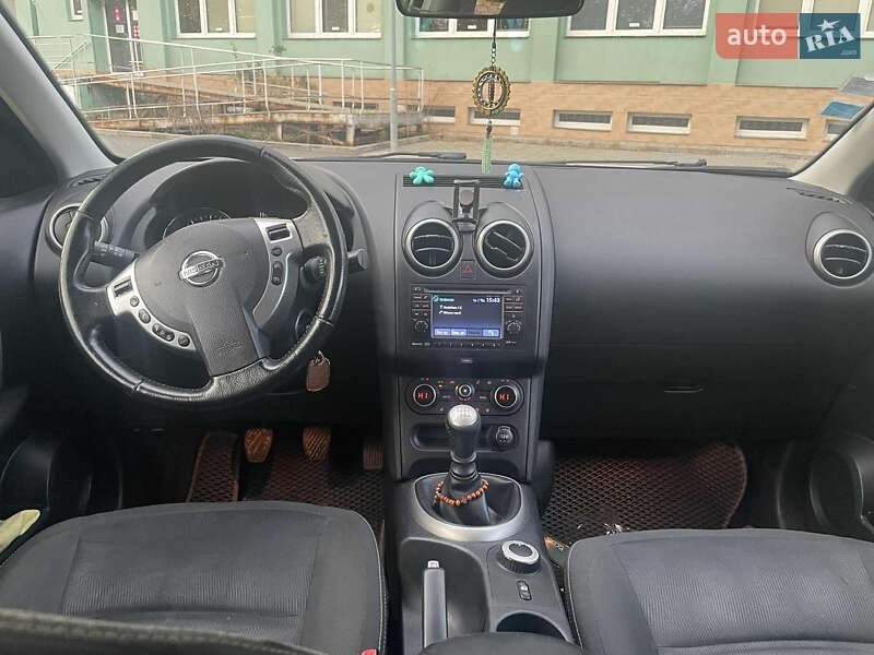 Позашляховик / Кросовер Nissan Qashqai 2011 в Терновому