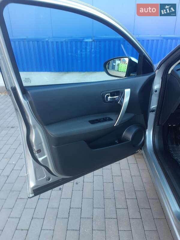 Внедорожник / Кроссовер Nissan Qashqai 2010 в Виннице