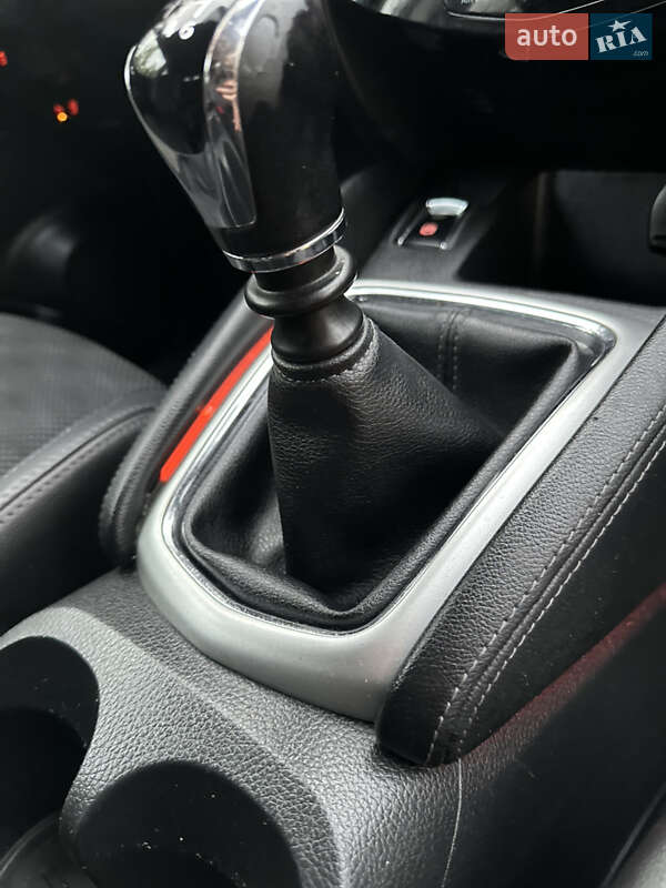 Внедорожник / Кроссовер Nissan Qashqai 2014 в Радивилове