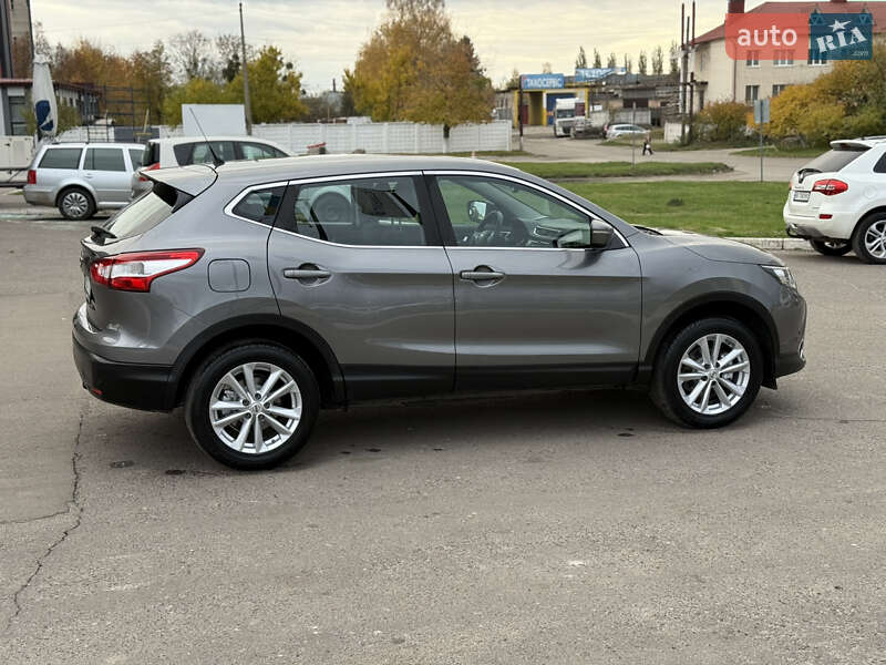 Внедорожник / Кроссовер Nissan Qashqai 2014 в Дубно