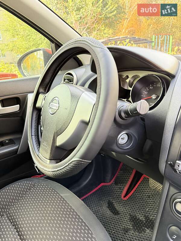 Внедорожник / Кроссовер Nissan Qashqai 2008 в Новомосковске