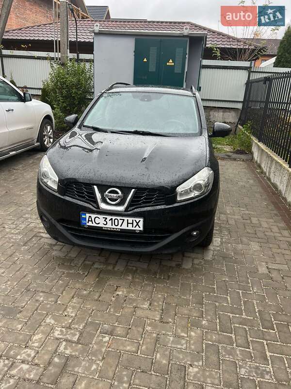 Внедорожник / Кроссовер Nissan Qashqai 2013 в Вараше фото 3 Внедорожник / Кроссовер Nissan Qashqai 2013 в Вараше
