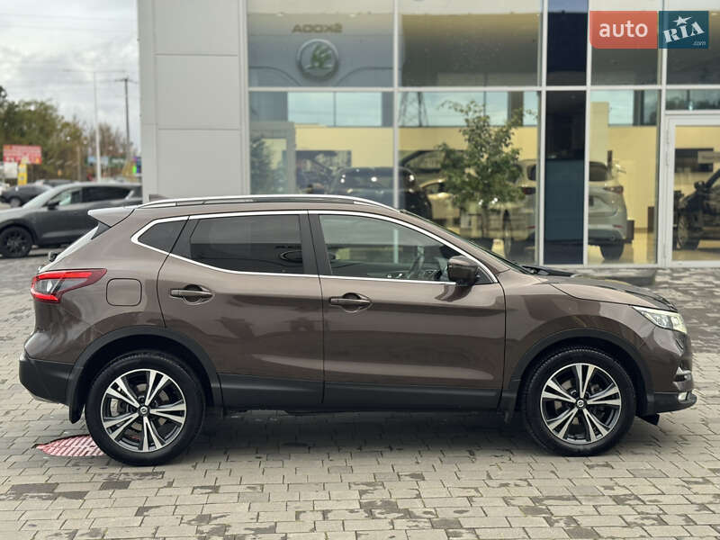 Внедорожник / Кроссовер Nissan Qashqai 2017 в Ивано-Франковске фото 9 Внедорожник / Кроссовер Nissan Qashqai 2017 в Ивано-Франковске