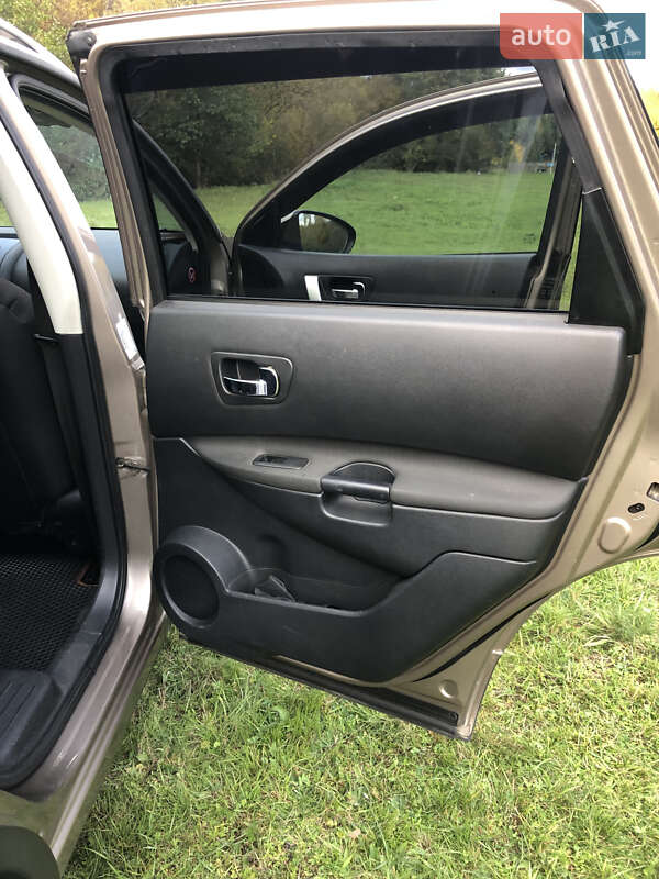 Внедорожник / Кроссовер Nissan Qashqai 2012 в Ужгороде фото 29 Внедорожник / Кроссовер Nissan Qashqai 2012 в Ужгороде
