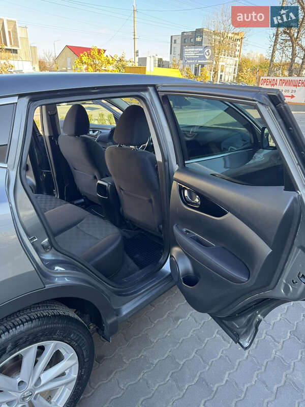 Внедорожник / Кроссовер Nissan Qashqai 2015 в Черновцах