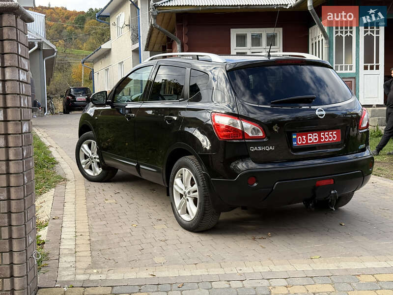 Внедорожник / Кроссовер Nissan Qashqai 2011 в Косове