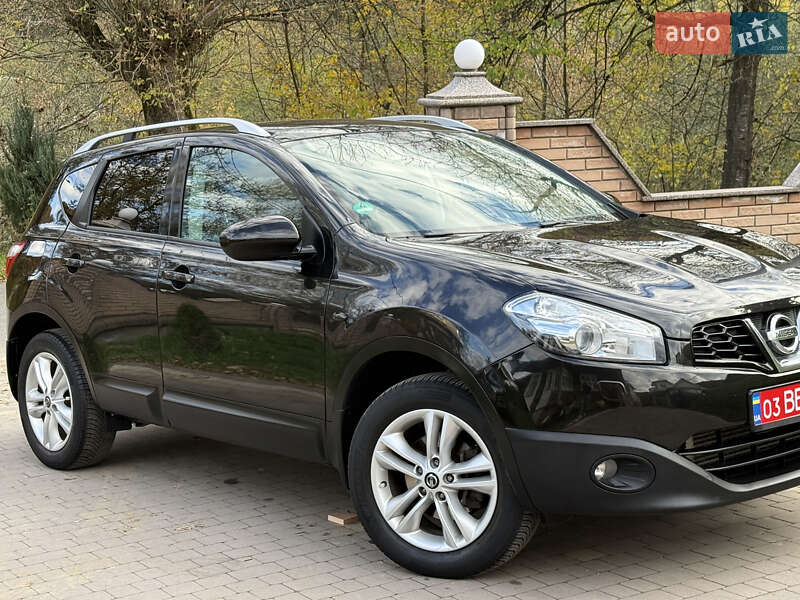 Внедорожник / Кроссовер Nissan Qashqai 2011 в Косове