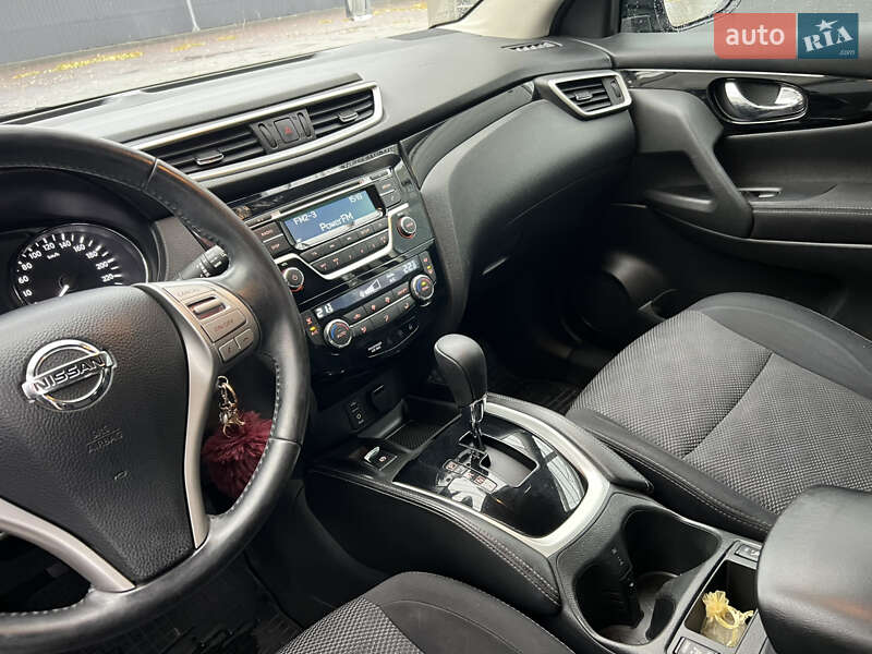 Внедорожник / Кроссовер Nissan Qashqai 2017 в Днепре