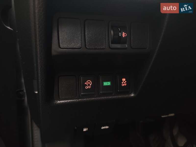 Внедорожник / Кроссовер Nissan Qashqai 2017 в Киеве фото 18 Внедорожник / Кроссовер Nissan Qashqai 2017 в Киеве