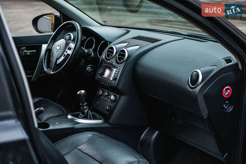 Внедорожник / Кроссовер Nissan Qashqai 2010 в Бурштыне фото 17 Внедорожник / Кроссовер Nissan Qashqai 2010 в Бурштыне