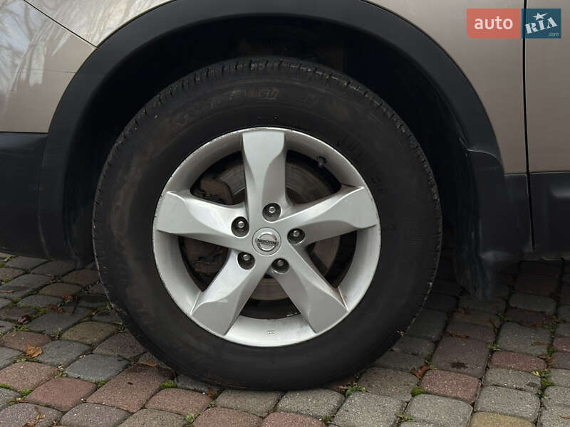 Внедорожник / Кроссовер Nissan Qashqai 2012 в Тячеве