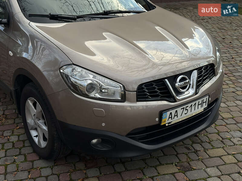Внедорожник / Кроссовер Nissan Qashqai 2012 в Тячеве