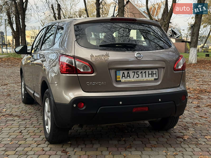 Внедорожник / Кроссовер Nissan Qashqai 2012 в Тячеве
