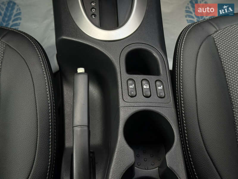 Внедорожник / Кроссовер Nissan Qashqai 2012 в Тячеве