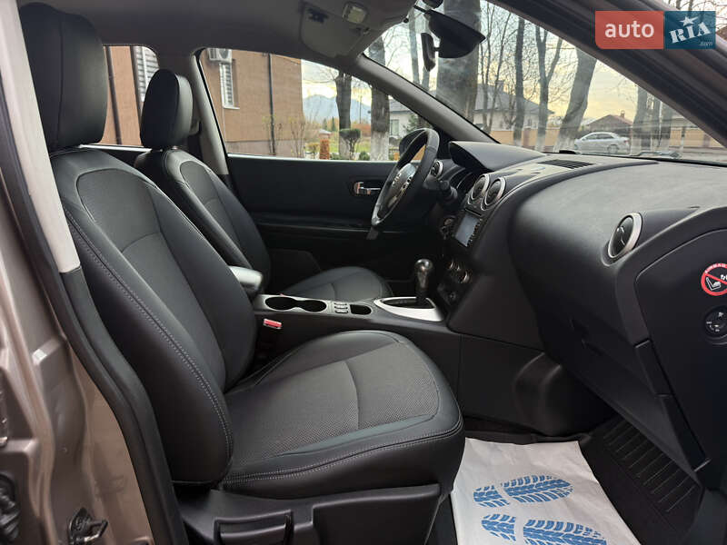 Внедорожник / Кроссовер Nissan Qashqai 2012 в Тячеве