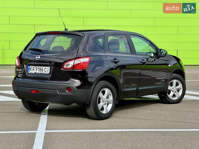 Внедорожник / Кроссовер Nissan Qashqai 2013 в Киеве