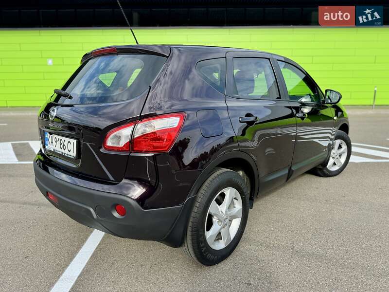 Внедорожник / Кроссовер Nissan Qashqai 2013 в Киеве
