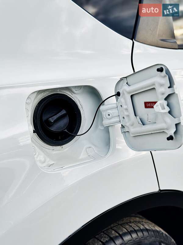 Внедорожник / Кроссовер Nissan Qashqai 2012 в Стрые