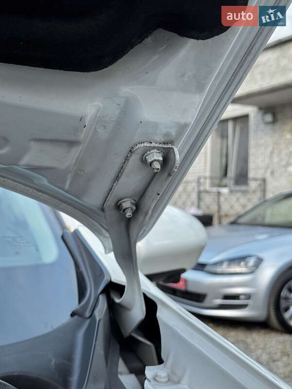 Внедорожник / Кроссовер Nissan Qashqai 2012 в Стрые