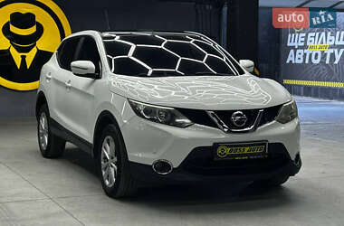 Внедорожник / Кроссовер Nissan Qashqai 2014 в Черновцах