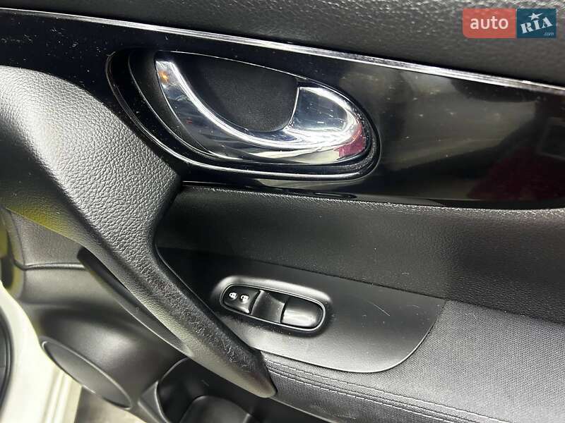 Внедорожник / Кроссовер Nissan Qashqai 2014 в Черновцах фото 21 Внедорожник / Кроссовер Nissan Qashqai 2014 в Черновцах