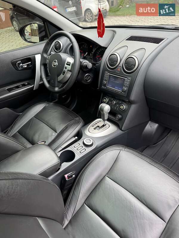 Внедорожник / Кроссовер Nissan Qashqai 2010 в Ровно