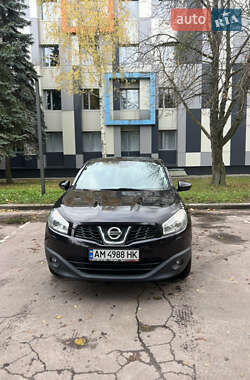 Внедорожник / Кроссовер Nissan Qashqai 2010 в Житомире