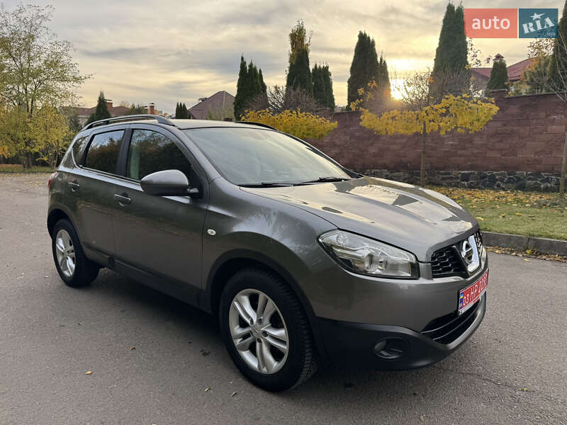 Внедорожник / Кроссовер Nissan Qashqai 2012 в Ровно