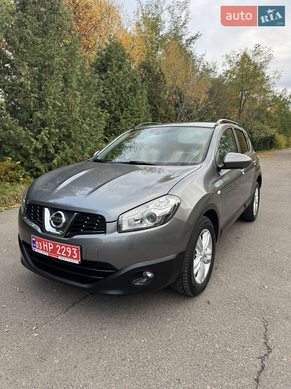 Внедорожник / Кроссовер Nissan Qashqai 2012 в Ровно