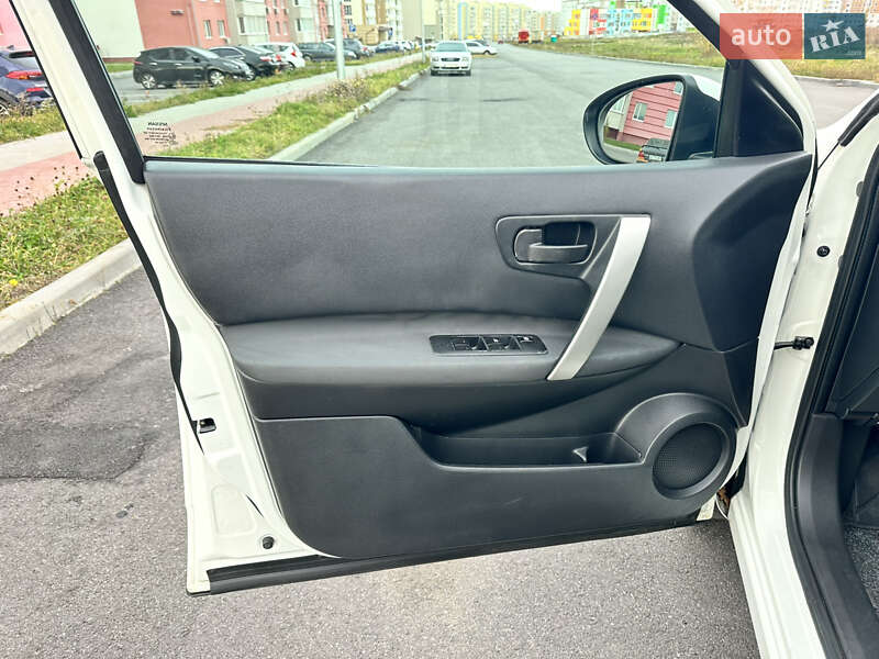 Внедорожник / Кроссовер Nissan Qashqai 2010 в Виннице