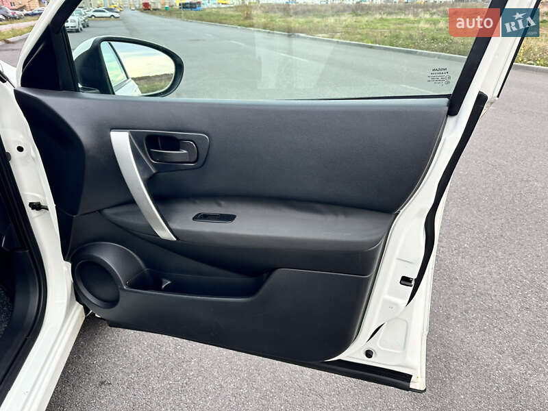 Внедорожник / Кроссовер Nissan Qashqai 2010 в Виннице