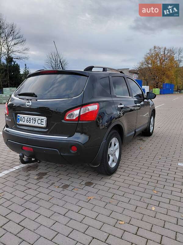 Внедорожник / Кроссовер Nissan Qashqai 2011 в Хусте